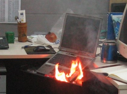 dell_notebook_flames.jpg